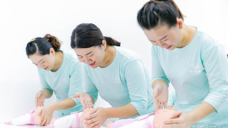 催乳师手法入门：了解通乳与催乳的区别